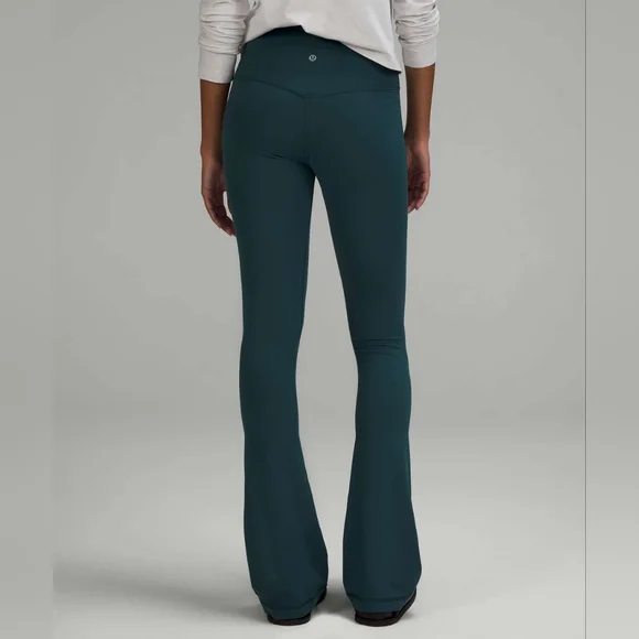 Lululemon Align High-Rise Mini-Flare Pant 32" (Green Jasper) Size 12 - Picture 2 of 12